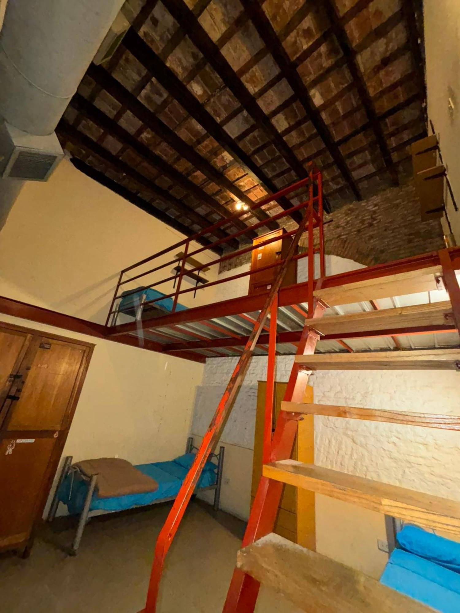 Granados Hostel Buenos Aires Exterior photo